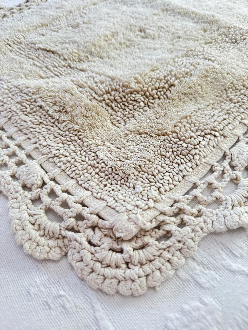 Cream Rug with Crochet Edge